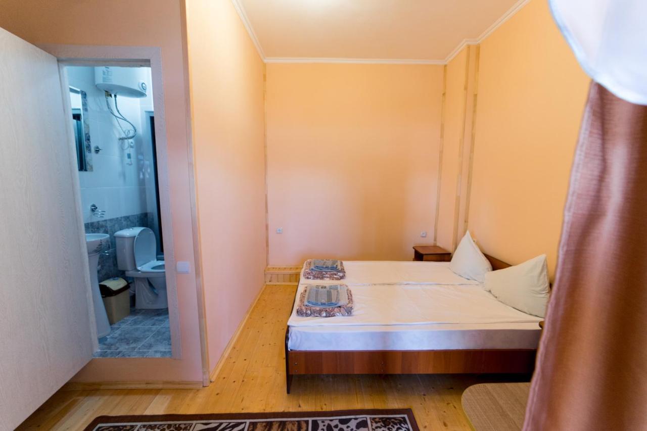 Гостевой Дом Akropol Soukhoumi Extérieur photo